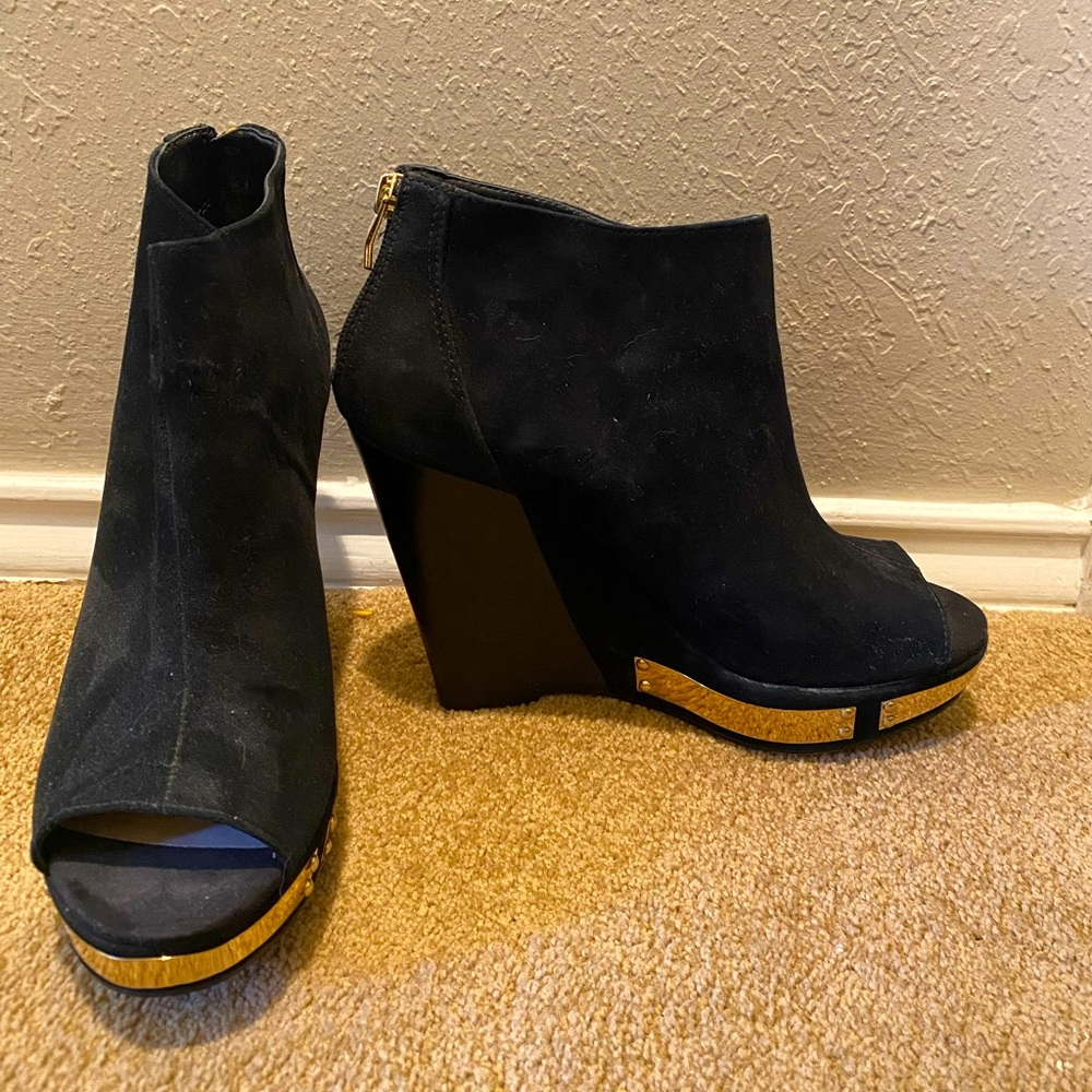 Vince Camuto black suede peep toe wedges with gold accent